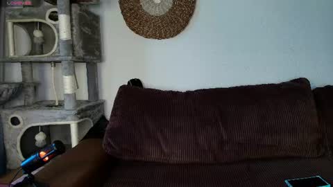 lolaasmith_21 online show from 06-12-26, 06:29