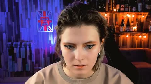 Snapshot of lolaasmus chatting on 12-10-24, 08:08 I consider myself the god Loki but life just calls me LOL online show from 12-10-24, 08:08