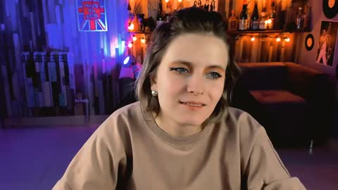 Snapshot of lolaasmus chatting on 12-10-24, 11:11 I consider myself the god Loki but life just calls me LOL online show from 12-10-24, 11:11