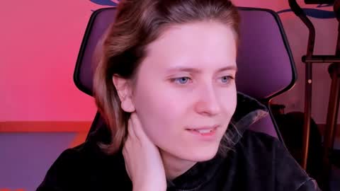 Snapshot of lolaasmus chatting on 12-15-24, 05:13 I consider myself the god Loki but life just calls me LOL online show from 12-15-24, 05:13