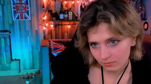 Snapshot of lolaasmus chatting on 12-17-24, 11:49 I consider myself the god Loki but life just calls me LOL online show from 12-17-24, 11:49