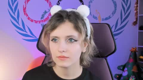 Snapshot of lolaasmus chatting on 12-28-24, 11:09 I consider myself the god Loki but life just calls me LOL online show from 12-28-24, 11:09