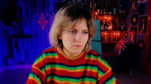 Snapshot of lolaasmus chatting on 01-17-25, 05:00 I consider myself the god Loki but life just calls me LOL online show from 01-17-25, 05:00