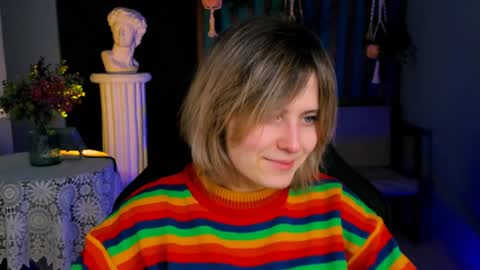 Snapshot of lolaasmus chatting on 01-21-25, 06:11 I consider myself the god Loki but life just calls me LOL online show from 01-21-25, 06:11