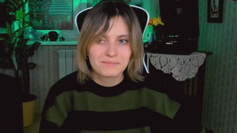 Snapshot of lolaasmus chatting on 01-24-25, 11:15 I consider myself the god Loki but life just calls me LOL online show from 01-24-25, 11:15