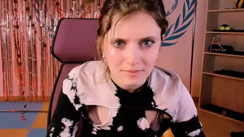 Snapshot of lolaasmus chatting on 02-27-25, 02:21 I consider myself the god Loki but life just calls me LOL online show from 02-27-25, 02:21