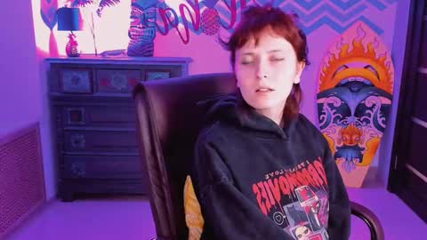 Snapshot of lolaasmus chatting on 03-05-25, 05:29 I consider myself the god Loki but life just calls me LOL online show from 03-05-25, 05:29