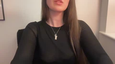 Snapshot of loladom chatting on 03-10-25, 09:51 Frt Pr1ncess online show from 03-10-25, 09:51