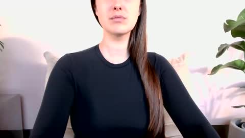 Snapshot of loladom chatting on 09-09-25, 06:57 Frt Pr1ncess online show from 09-09-25, 06:57