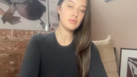 Snapshot of loladom chatting on 10-07-25, 03:31 Frt Pr1ncess online show from 10-07-25, 03:31