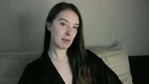 Snapshot of loladom chatting on 05-07-26, 06:52 Frt Pr1ncess online show from 05-07-26, 06:52