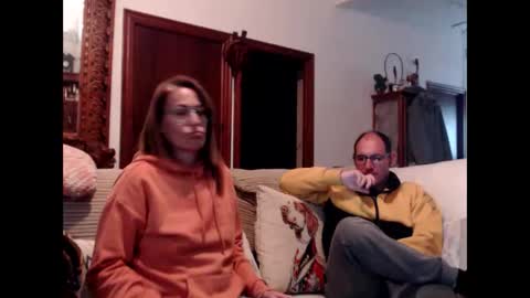 Snapshot of lolahueso chatting on 01-30-25, 04:24 LOLA HUESO y ERIC online show from 01-30-25, 04:24
