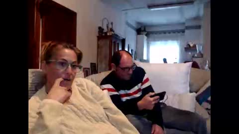 Snapshot of lolahueso chatting on 02-02-25, 05:04 LOLA HUESO y ERIC online show from 02-02-25, 05:04