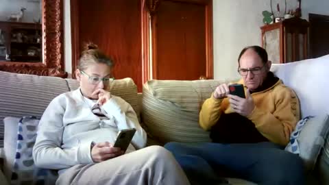 Snapshot of lolahueso chatting on 02-14-25, 03:15 LOLA HUESO y ERIC online show from 02-14-25, 03:15