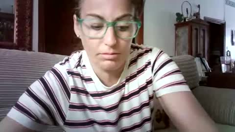 Snapshot of lolahueso chatting on 02-15-25, 10:11 LOLA HUESO y ERIC online show from 02-15-25, 10:11
