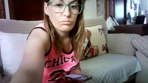 Snapshot of lolahueso chatting on 02-17-25, 09:46 LOLA HUESO y ERIC online show from 02-17-25, 09:46