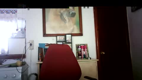 Snapshot of lolahueso chatting on 02-18-25, 09:43 LOLA HUESO y ERIC online show from 02-18-25, 09:43