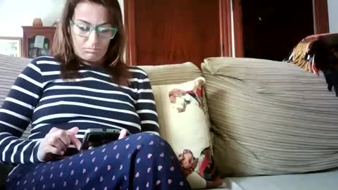 Snapshot of lolahueso chatting on 02-19-25, 09:28 LOLA HUESO y ERIC online show from 02-19-25, 09:28