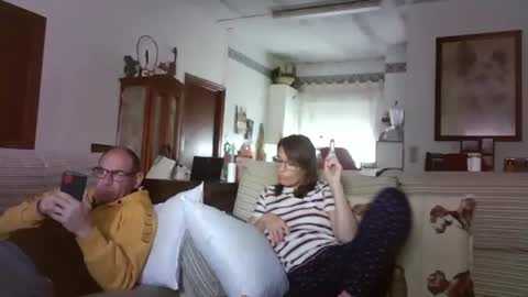 Snapshot of lolahueso chatting on 02-20-25, 02:46 LOLA HUESO y ERIC online show from 02-20-25, 02:46