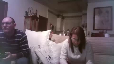 Snapshot of lolahueso chatting on 02-20-25, 06:57 LOLA HUESO y ERIC online show from 02-20-25, 06:57