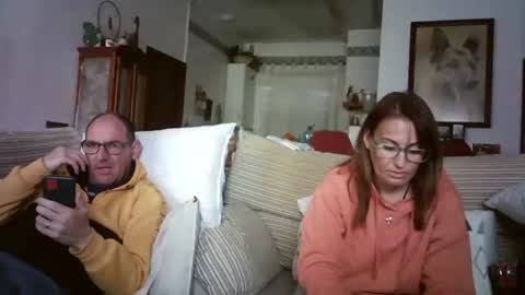 Snapshot of lolahueso chatting on 02-23-25, 03:40 LOLA HUESO y ERIC online show from 02-23-25, 03:40