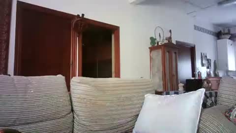 Snapshot of lolahueso chatting on 02-24-25, 09:21 LOLA HUESO y ERIC online show from 02-24-25, 09:21