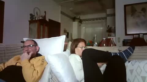 Snapshot of lolahueso chatting on 02-24-25, 03:53 LOLA HUESO y ERIC online show from 02-24-25, 03:53