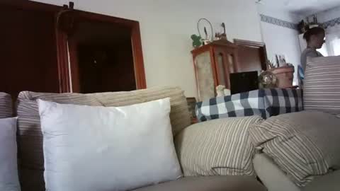 Snapshot of lolahueso chatting on 02-27-25, 09:54 LOLA HUESO y ERIC online show from 02-27-25, 09:54
