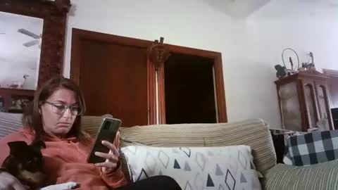 Snapshot of lolahueso chatting on 03-02-25, 12:54 LOLA HUESO y ERIC online show from 03-02-25, 12:54