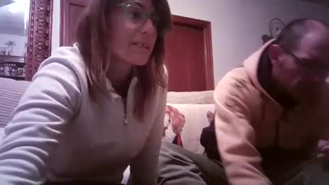 Snapshot of lolahueso chatting on 03-03-25, 06:44 LOLA HUESO y ERIC online show from 03-03-25, 06:44
