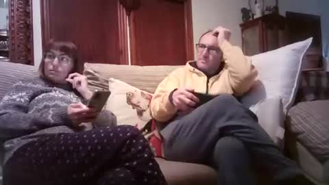 Snapshot of lolahueso chatting on 03-04-25, 04:41 LOLA HUESO y ERIC online show from 03-04-25, 04:41