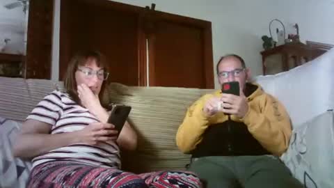 Snapshot of lolahueso chatting on 03-05-25, 02:34 LOLA HUESO y ERIC online show from 03-05-25, 02:34