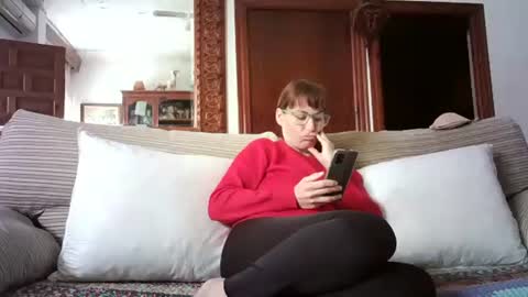 Snapshot of lolahueso chatting on 03-09-25, 09:24 LOLA HUESO y ERIC online show from 03-09-25, 09:24
