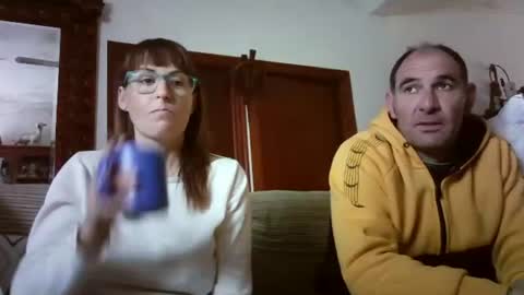 Snapshot of lolahueso chatting on 03-09-25, 04:00 LOLA HUESO y ERIC online show from 03-09-25, 04:00