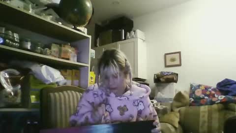 Lola Lixx online show from 12-26-24, 12:38