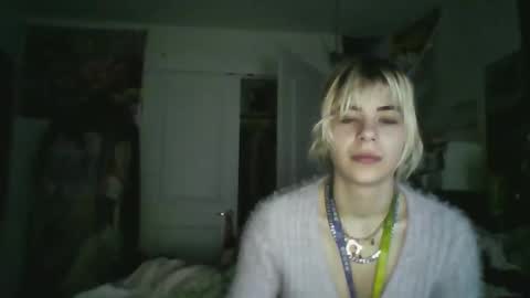 Lola Lixx online show from 01-15-25, 12:09