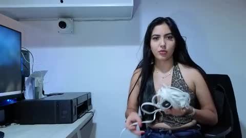 lolalola_12 online show from 10-14-25, 12:00