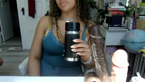 Snapshot of lolalustful chatting on 05-29-26, 07:01 Lola Lustful online show from 05-29-26, 07:01