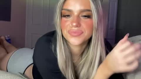 Snapshot of lolamarie_ chatting on 02-28-26, 03:07 lolamarie_ online show from 02-28-26, 03:07