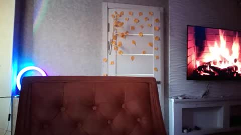 Lola online show from 11-09-25, 11:41