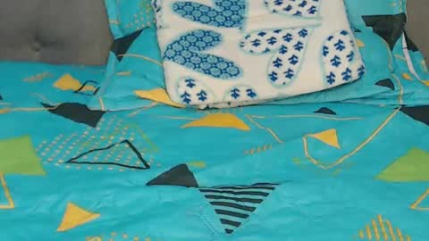 Snapshot of lolapaz3 chatting on 02-13-25, 11:47 Lola online show from 02-13-25, 11:47