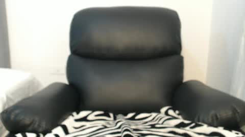 Snapshot of lolapaz3 chatting on 03-08-25, 08:14 Lola online show from 03-08-25, 08:14