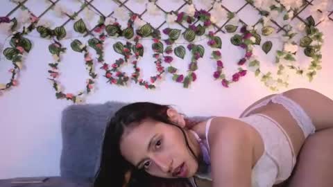  Lola  online show from 09-12-25, 09:15