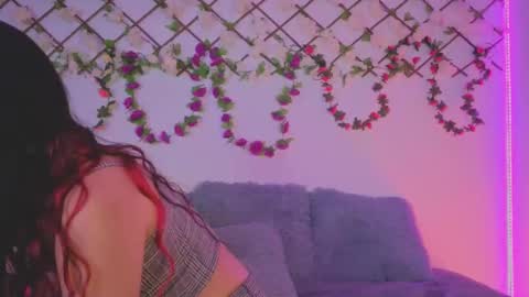 Snapshot of lolarosesxs chatting on 11-19-25, 09:48 Lola online show from 11-19-25, 09:48