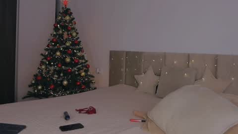 Lola online show from 12-08-24, 03:00