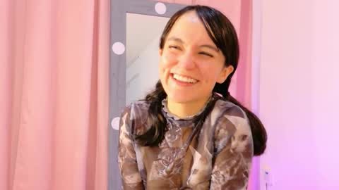 Lola online show from 10-21-25, 11:44