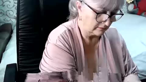 Snapshot of lolkaalyss chatting on 02-20-25, 04:36 LolkaAlyss online show from 02-20-25, 04:36