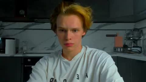 Kenndi online show from 07-22-26, 06:11
