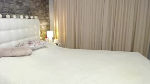 Snapshot of lollidoli__ chatting on 10-28-25, 05:15 Victoria online show from 10-28-25, 05:15