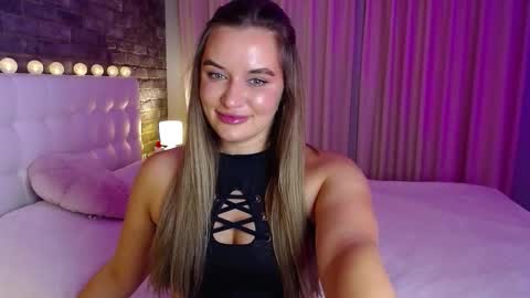 Snapshot of lollidoli__ chatting on 11-07-25, 05:02 Victoria online show from 11-07-25, 05:02